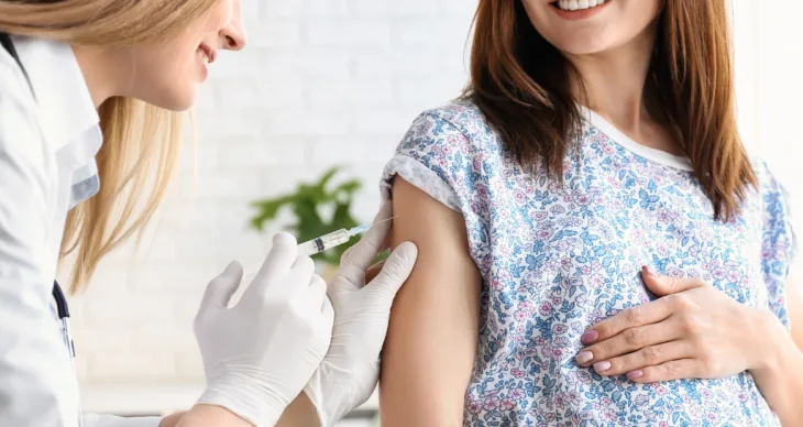 5 Vaccinations Recommended for Pregnant Women by the CDC